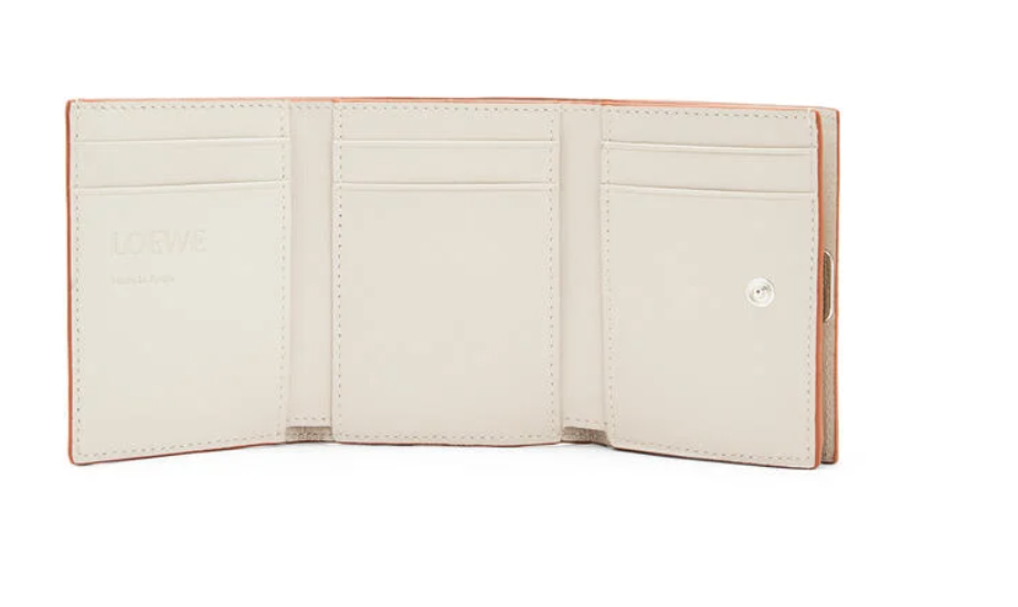 Loewe Anagram 石紋小牛皮三摺皮夾 $5,100