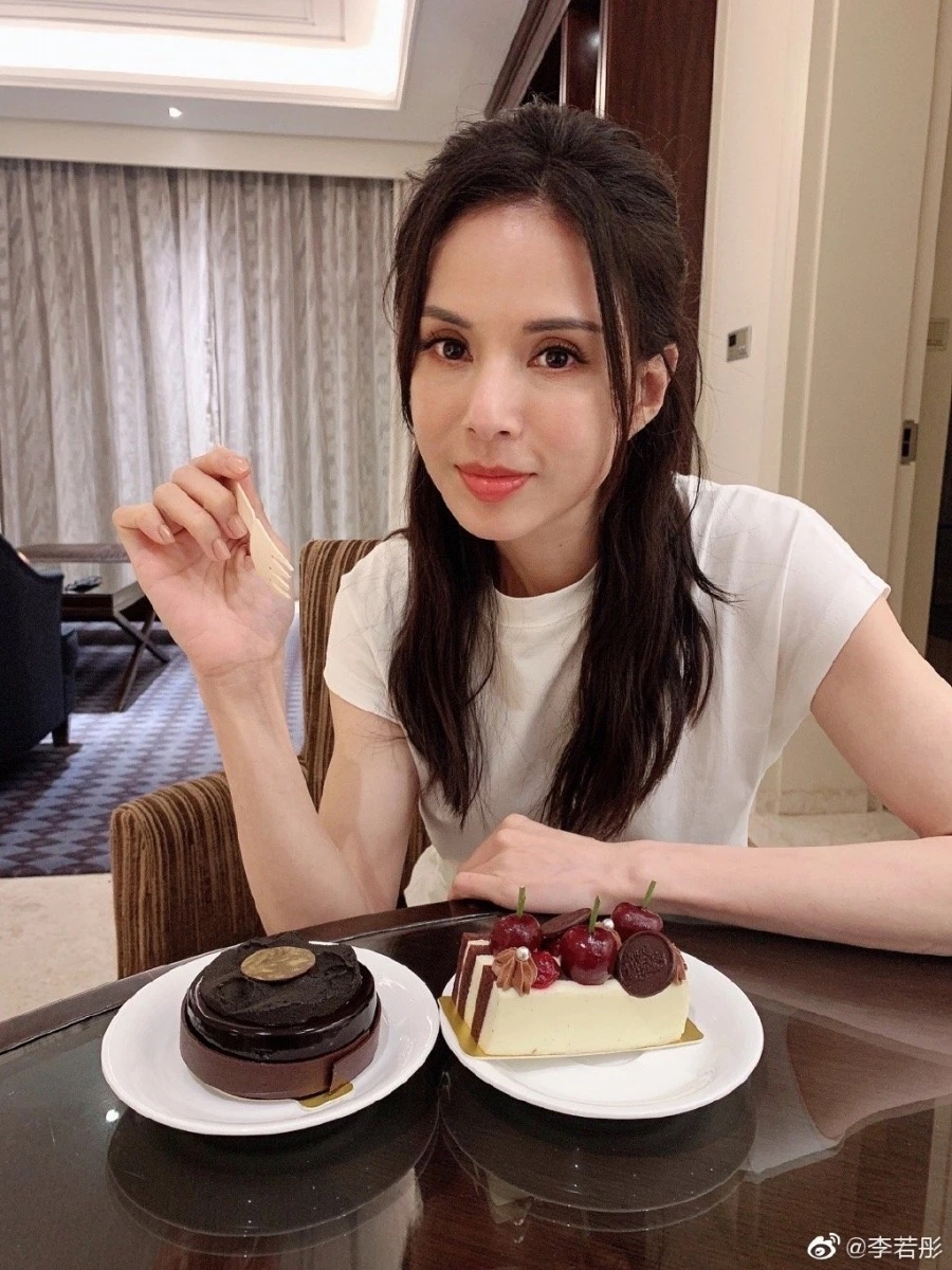 曾隱瞞真實年齡長達27年