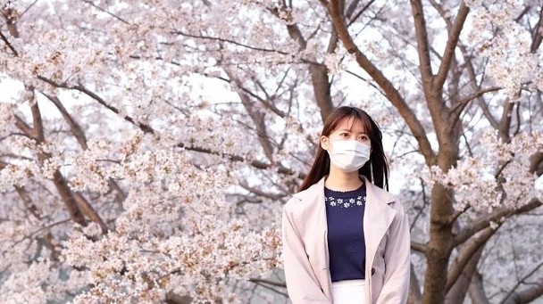 吳業坤老婆是日本女演員濱口愛子(Aiko Hamaguchi),曾是新聞之花,近年除演戲外,亦主持馬評節目。