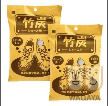 竹炭有強大的吸濕能力,可有效地吸濕及除臭,快速把鞋弄乾,同時亦可以防止細菌滋生。