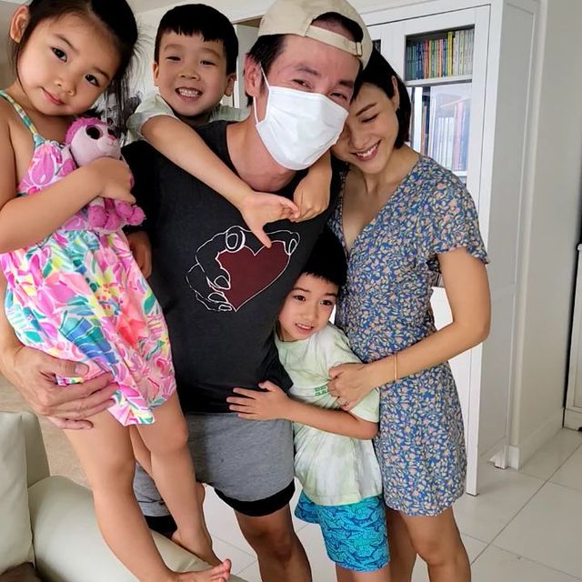 陳豪寵妻寵到上天,送名牌限量版手袋給太太從不手軟。