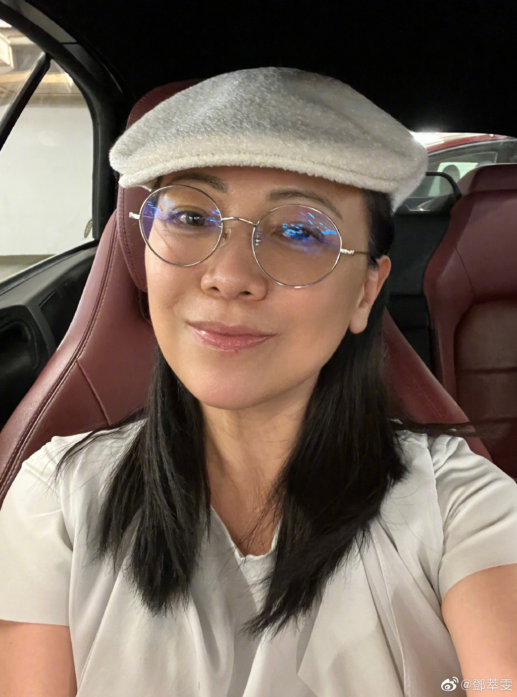 經歷過介入他人婚姻後,鄧萃雯在感情路上一直謹慎。