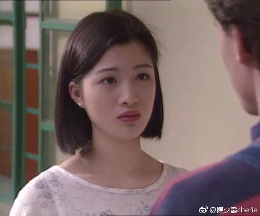 陳少霞18歲加入演藝圈