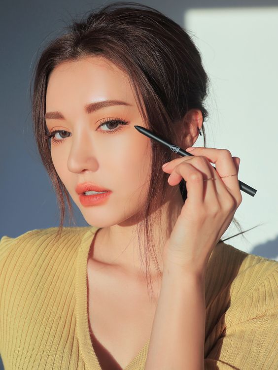 消費降級一:美妝品、護膚品