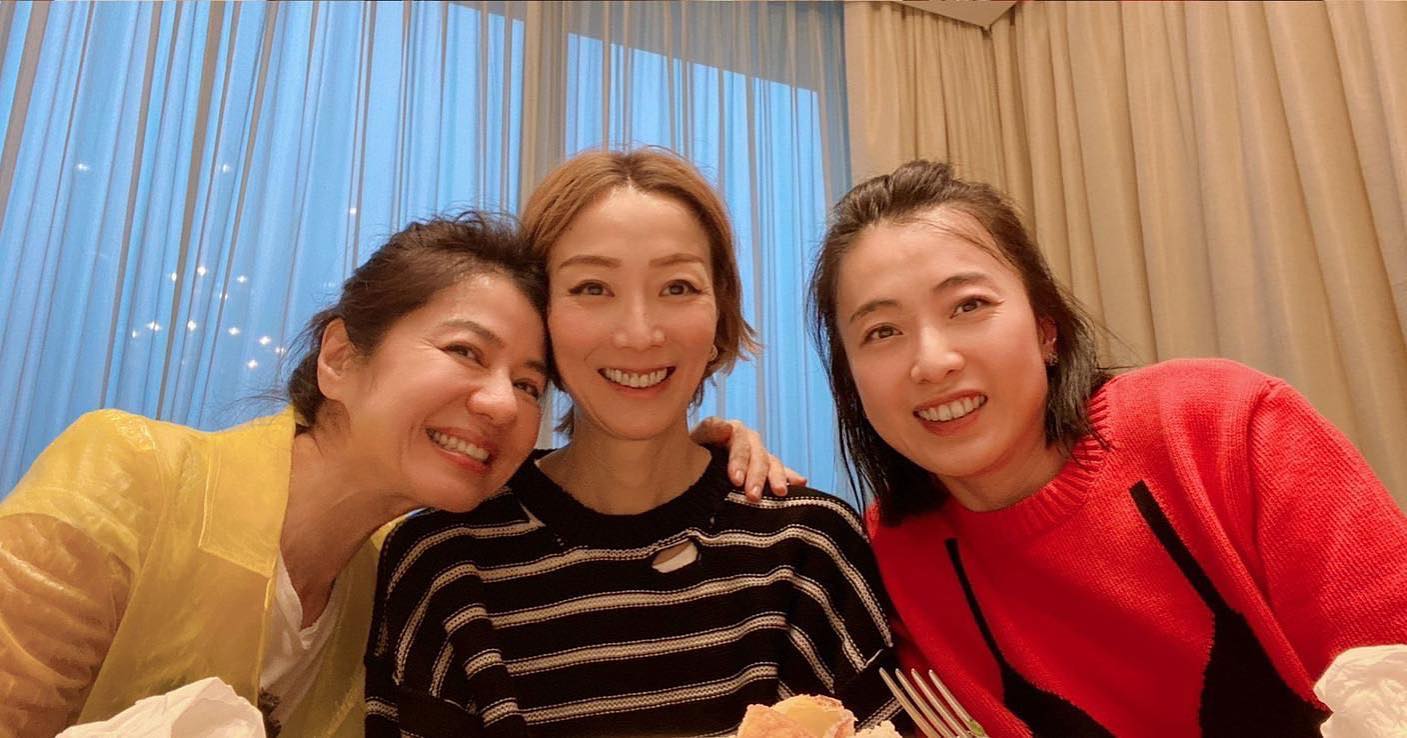 甘比與不少藝人是好友呢!