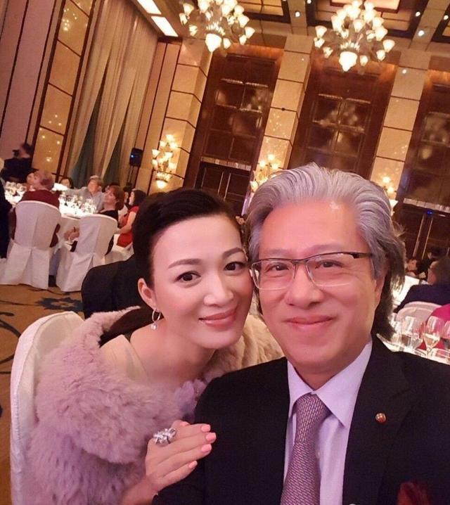 陳少霞谷底反彈二度嫁入豪門