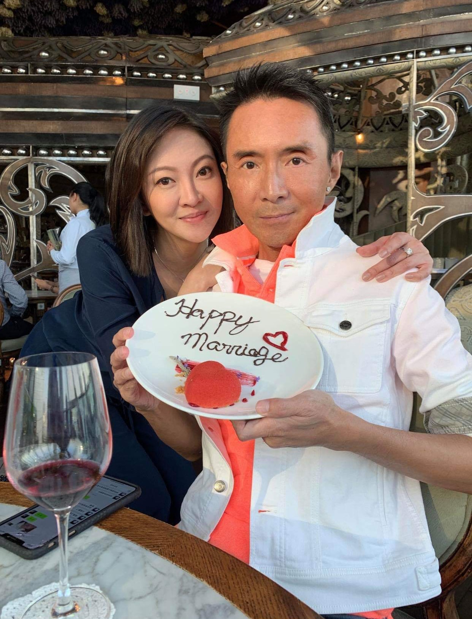 陳貞均（Erin）與老公林利早年常晒恩愛