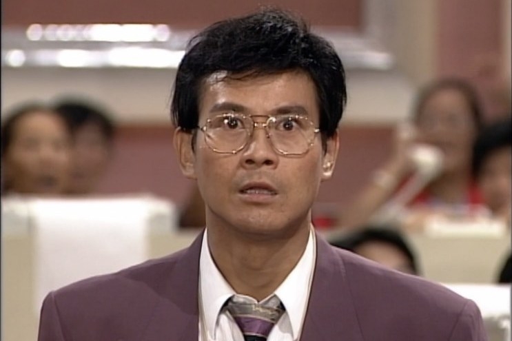 鄭少秋當年在劇集《大時代》中飾演的丁蟹而再次走紅。