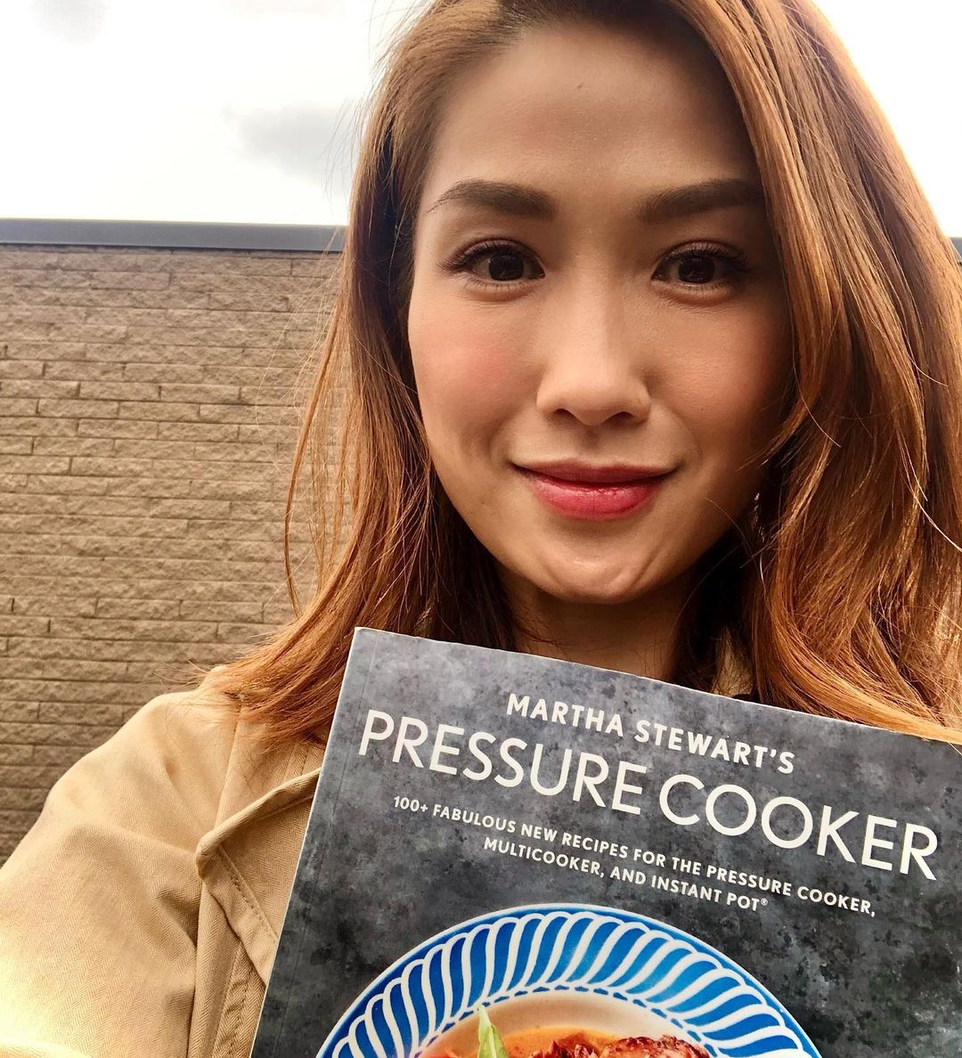 雖然淡出幕前多年,但袁彩雲社交網站卻異常的活躍