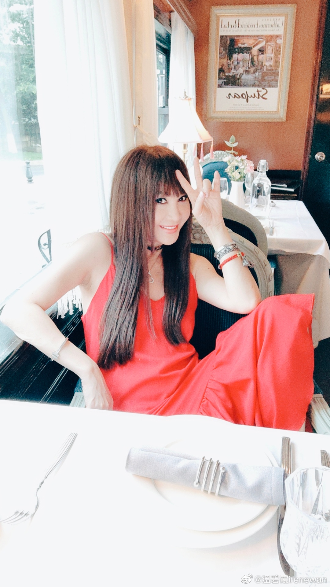 現年55歲的溫碧霞(Irene)一向駐顏有術