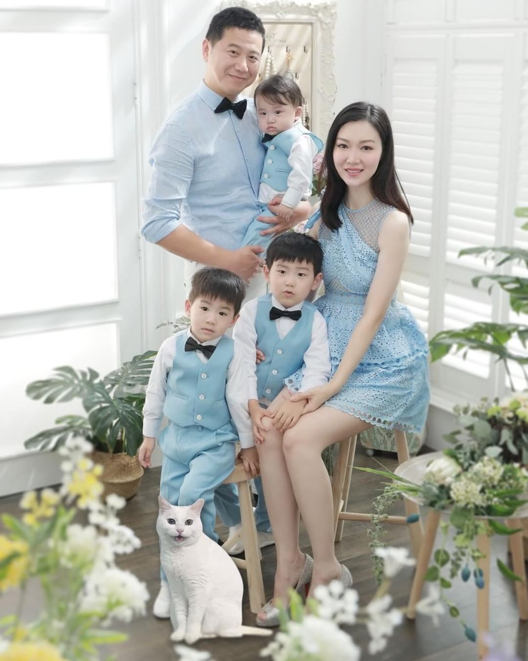 婚後三年抱三宣布封肚