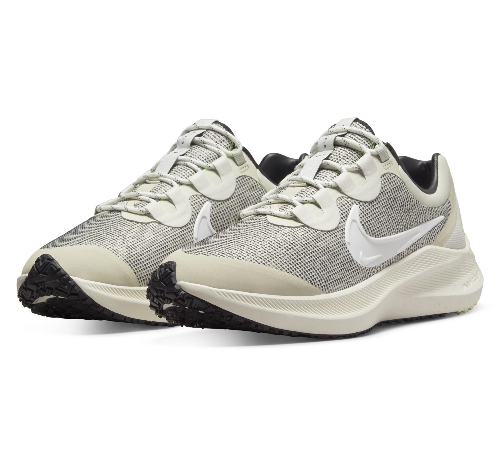 舒適鞋履 Nike Winflo 8 Shield 男子跑步鞋 $749