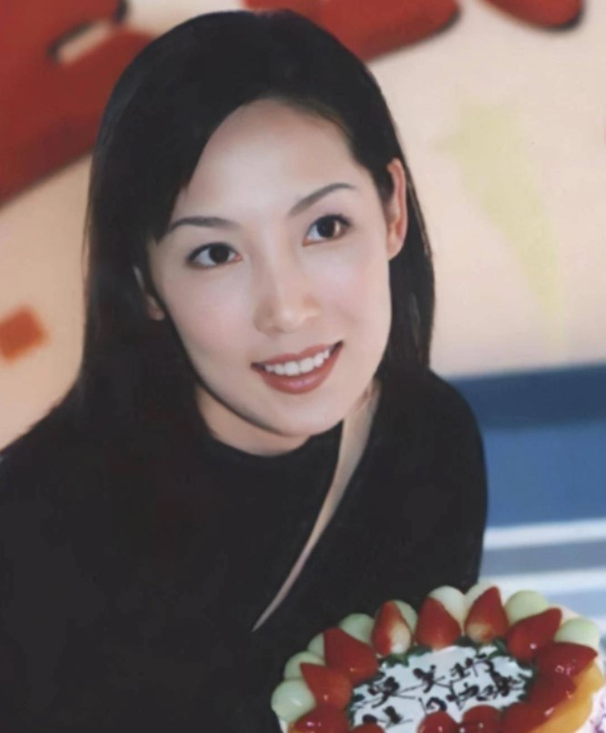 吳美珩雖然當年被受力捧擔任多齣劇集的女主角,拍過不少感情戲份
