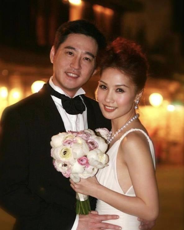 邂逅現任丈夫成為幸福少奶奶