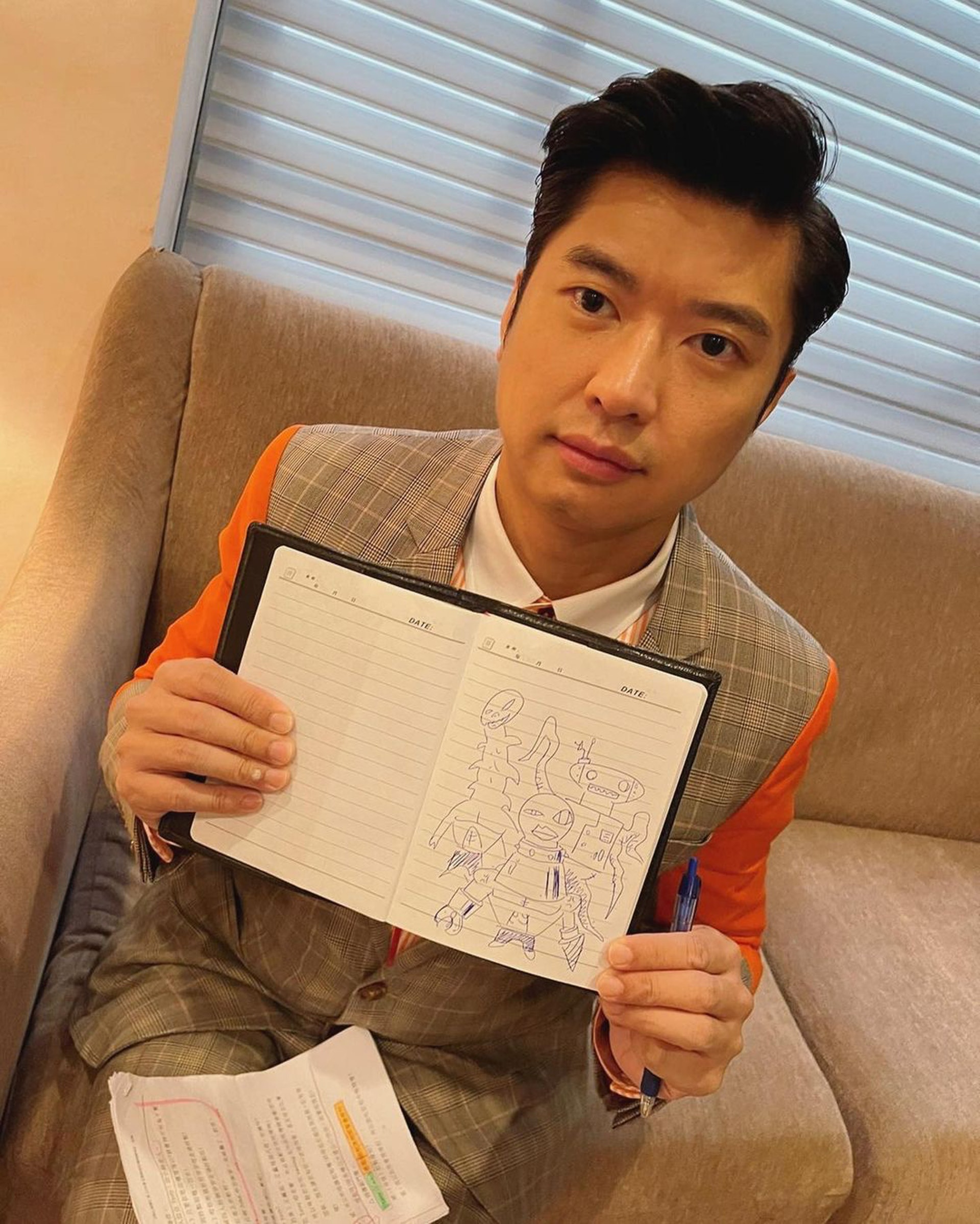 《愛回家》監製林建祥接受傳媒訪問時否認,指相中人是Terry(李偉健)。