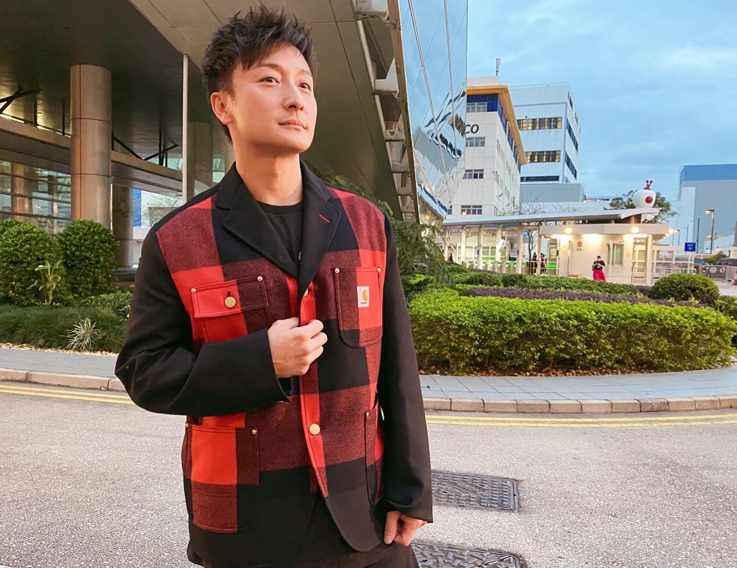 方力申表示與鄧麗欣不時有見面,關係不錯,認為對方說揀錯人不是真心話。