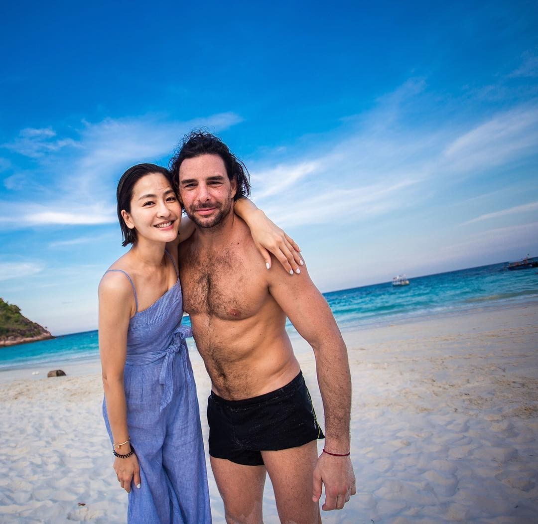 原來看似幸福婚後的背後曾經多次出現暗湧