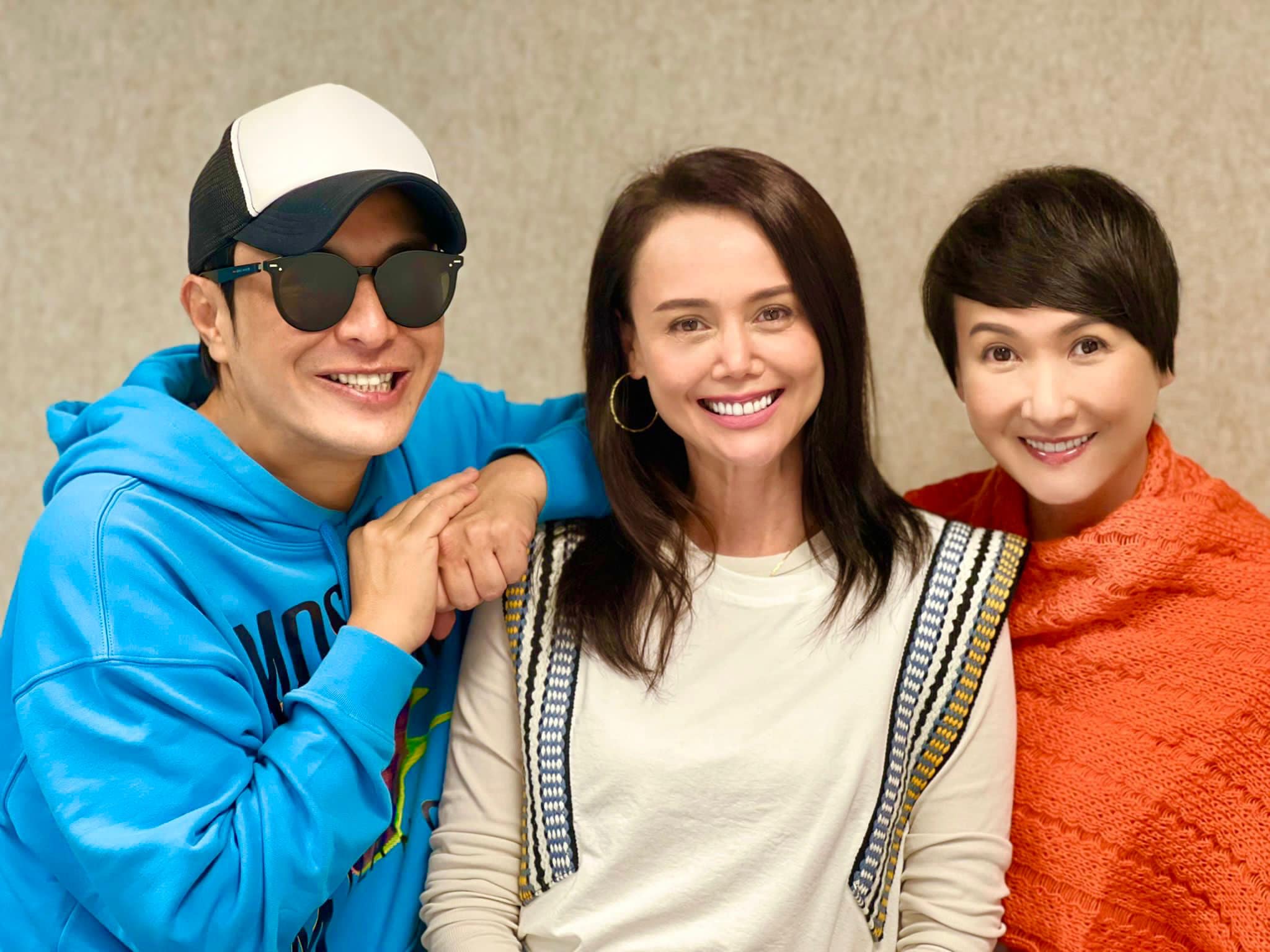 藝人梁思浩今日在社交平台上分享與前亞姐冠軍韓君婷、李思蓓的合照