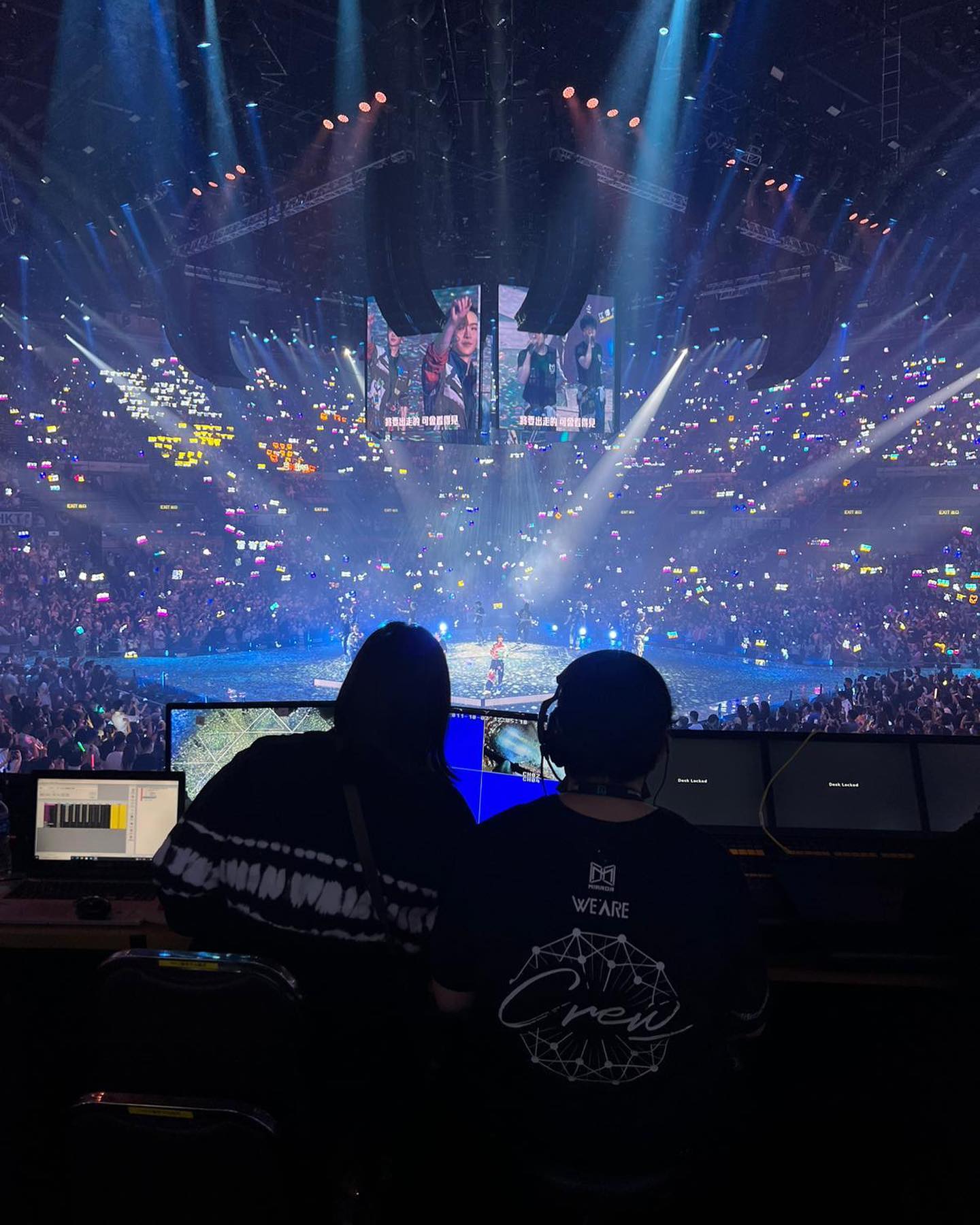 花姐親自上場掌MIRROR演唱會監製位。