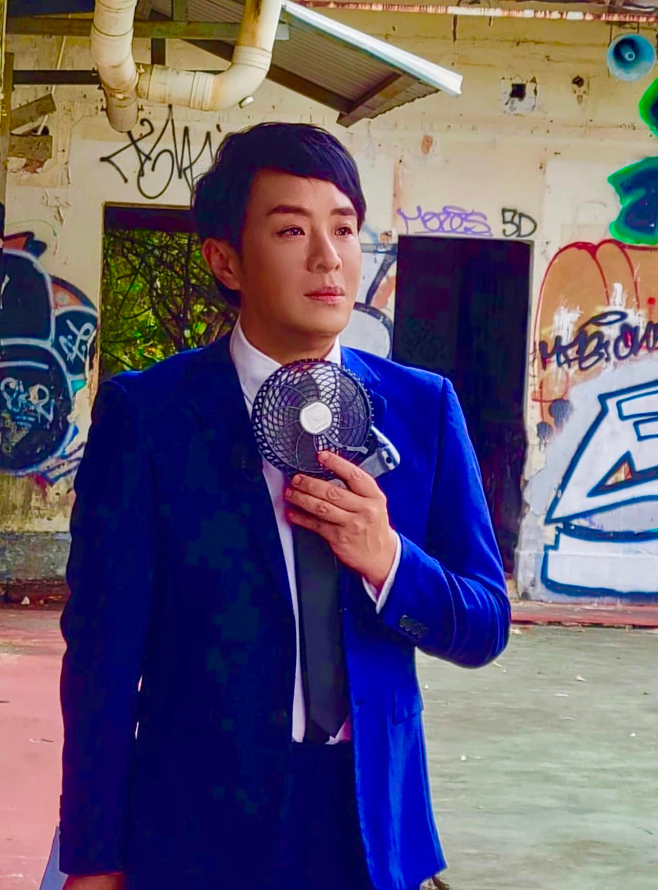 梁思浩因童顏外貌而被局限多演「人地細佬」這類角色。