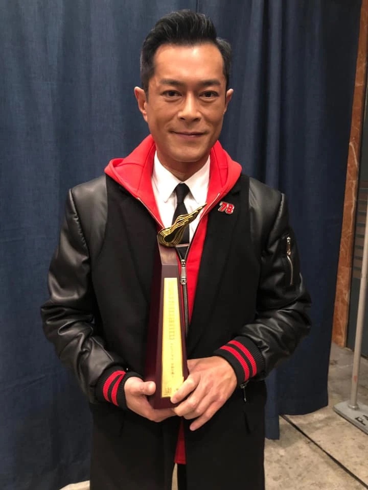 被張國榮點名成藝人典範