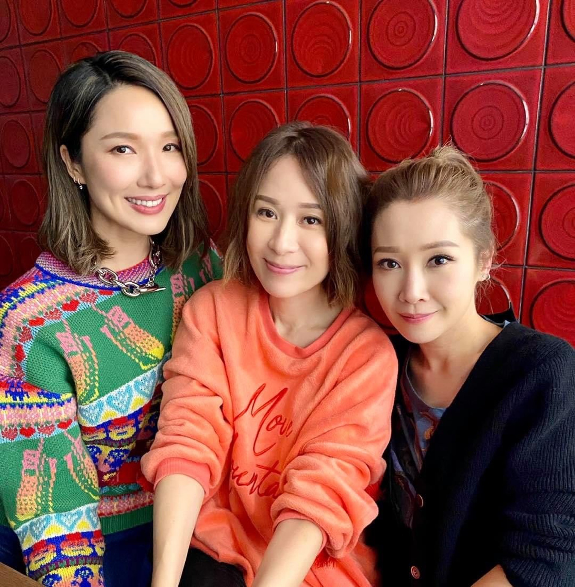 鄺文珣與李亞男私底下不時聚會。