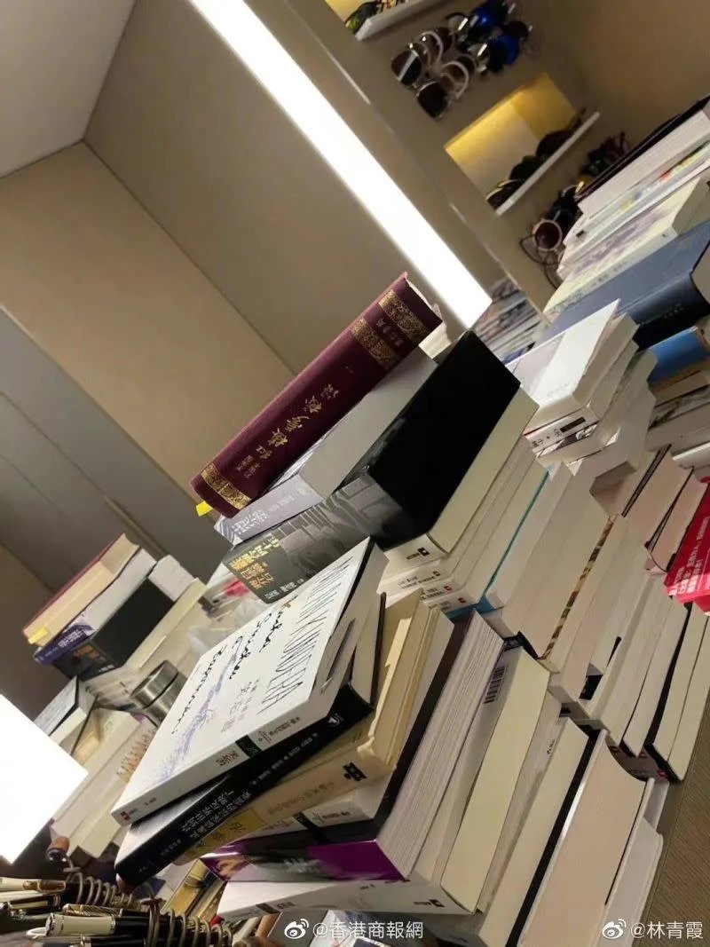 林青霞家中的書房。