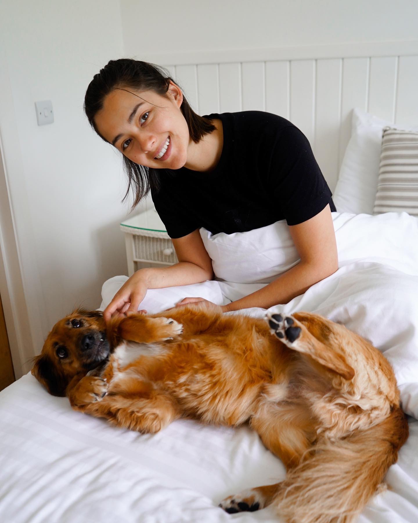 謝嘉怡表示,在英國很容易買到100萬以下的物業,而且一定會有前門和後門。