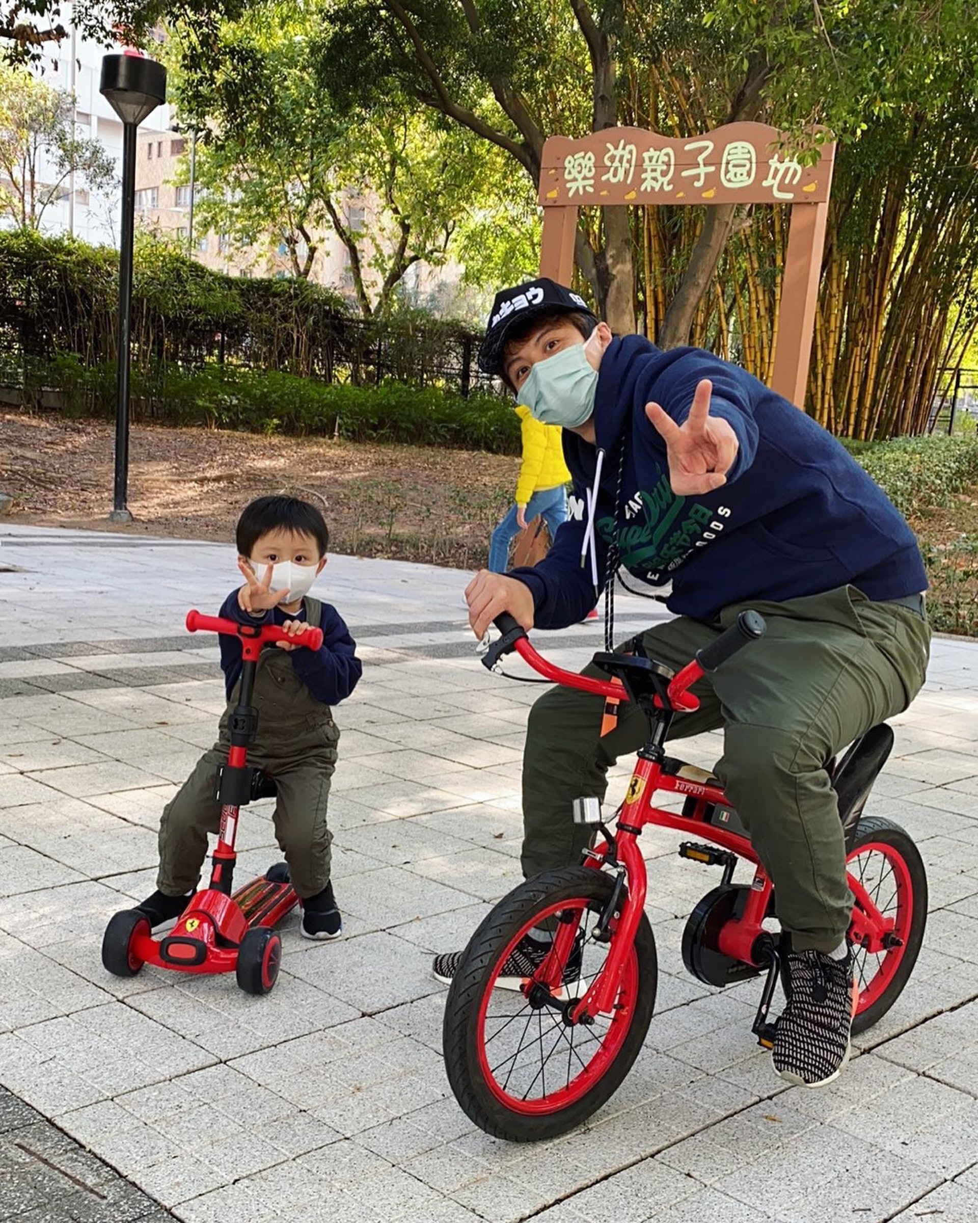 周永恒於2018年與內地女友奉子成婚,如今修心養性做個好爸爸。