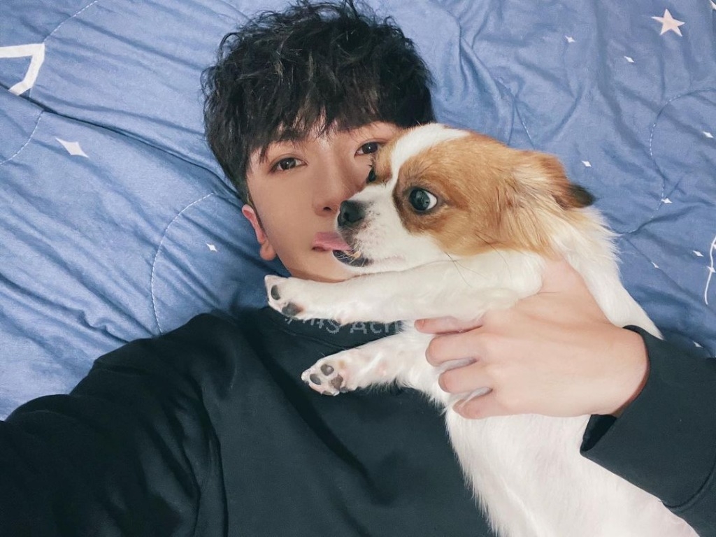 Anson Lo現在走出陰霾，有小公主Amber陪伴在側