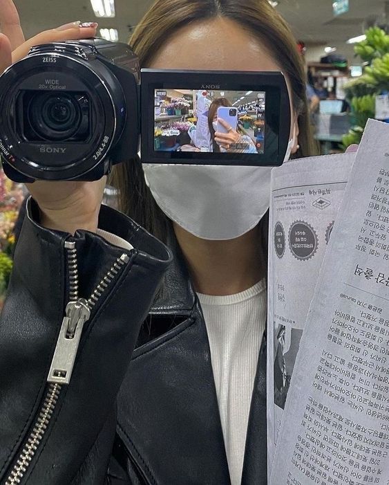 做YouTuber透過瀏覽數字換取收益