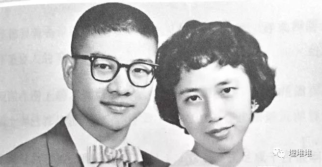 倪匡與太太李果珍年青照片