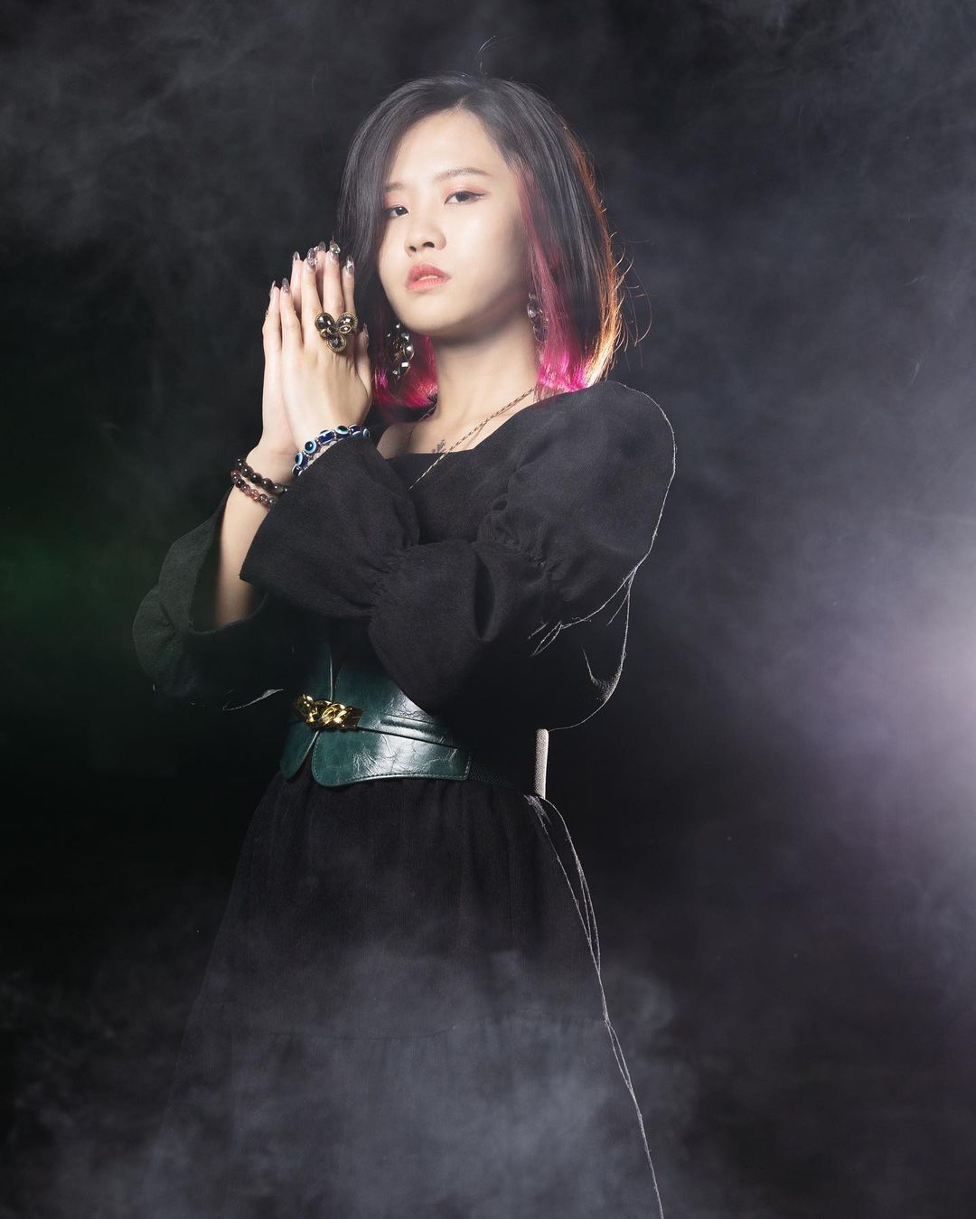 《通靈之王》20歲參加者慧慧自稱「女巫托世」