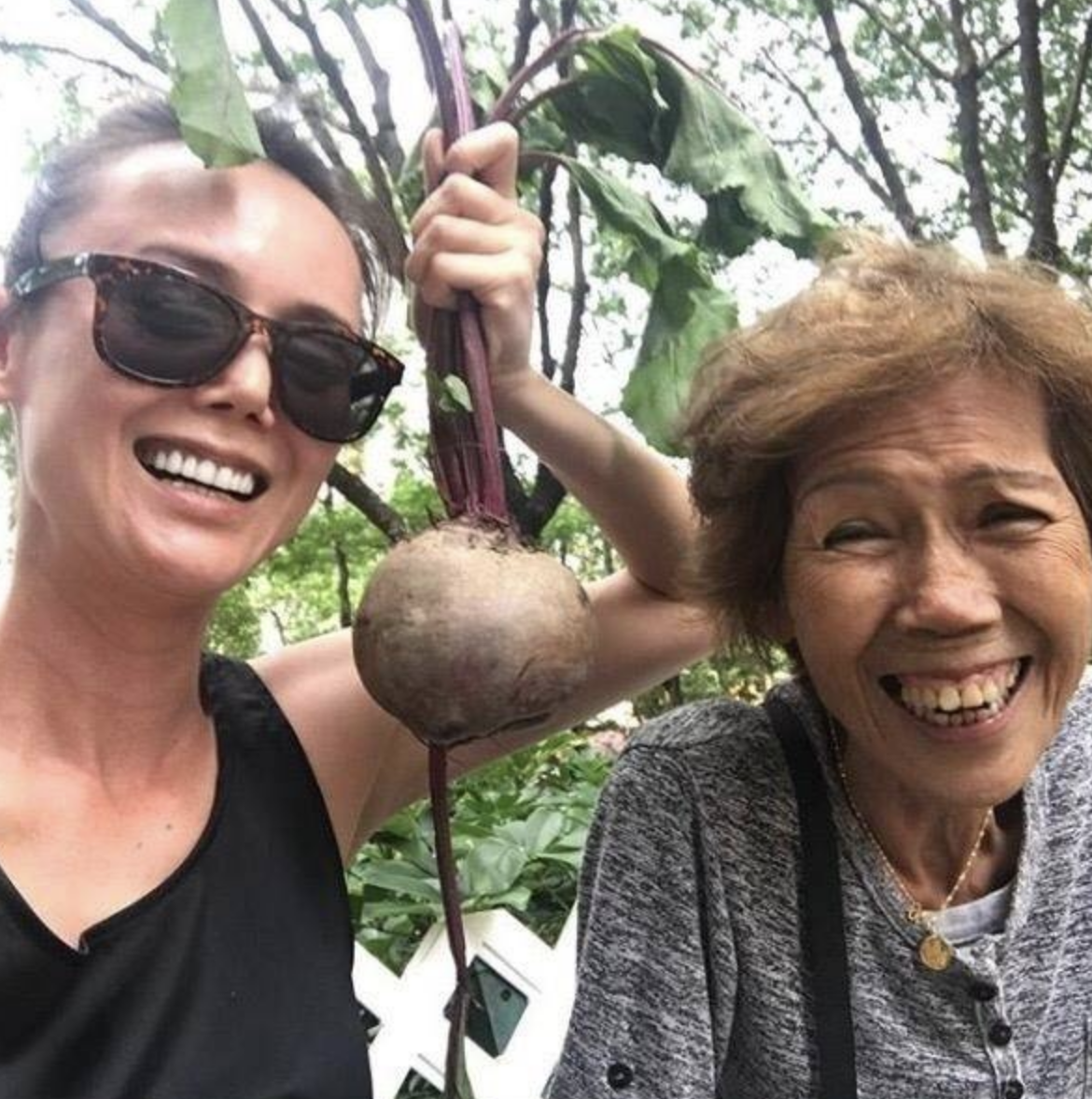 韓君婷與母親生活照