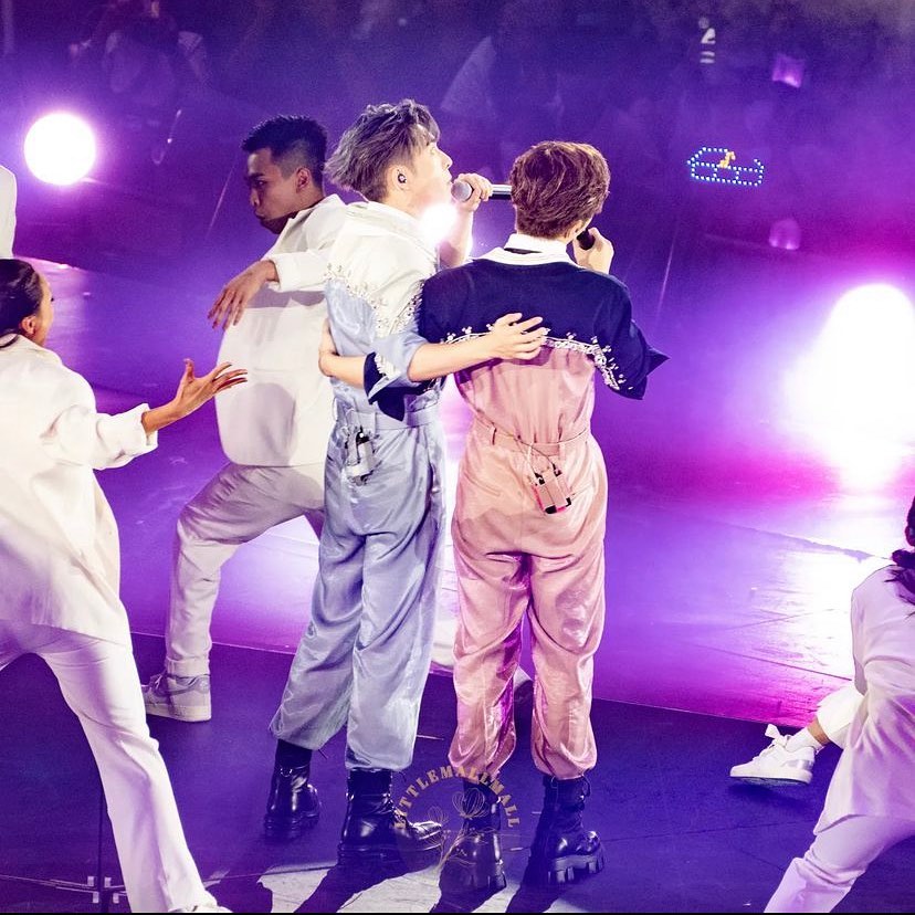 張梓峯為Anson Lo與Edan伴舞