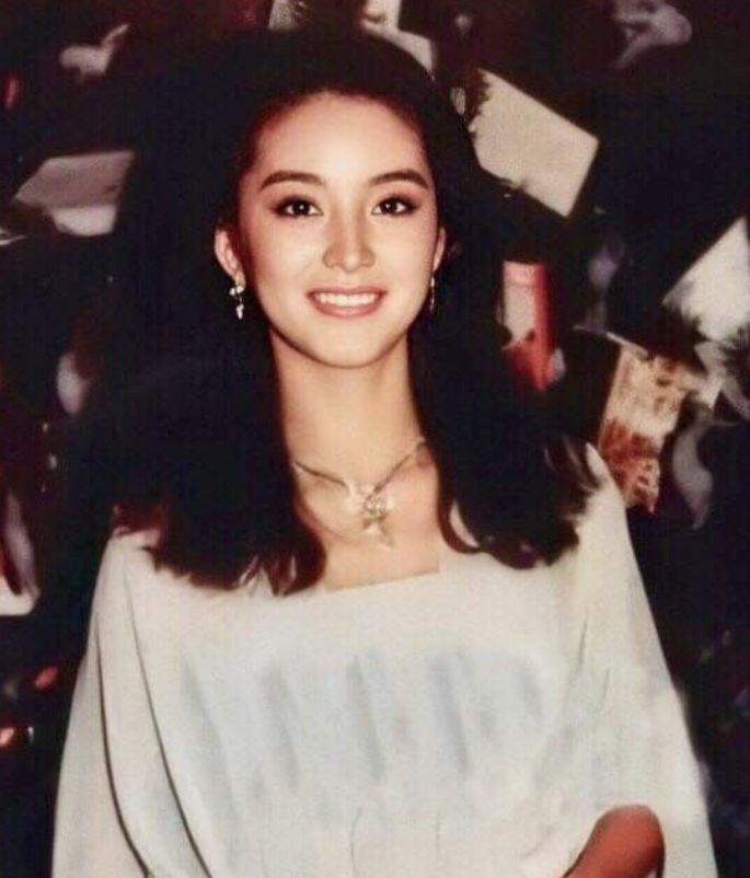 不負「第一美人」的稱號