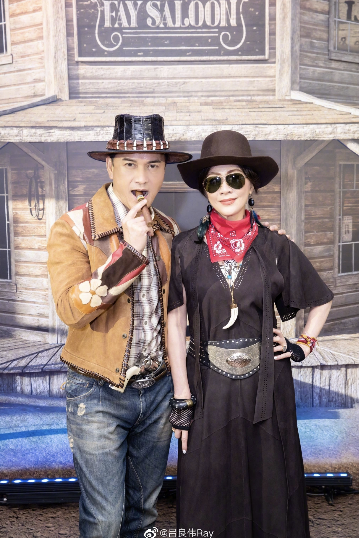 呂良偉與劉嘉玲合照