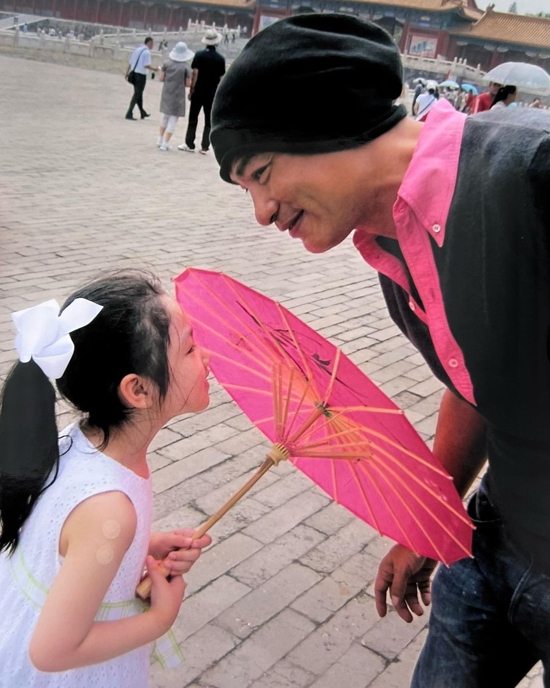 不過隨著女兒逐漸長大,任達華態度似乎明顯有變