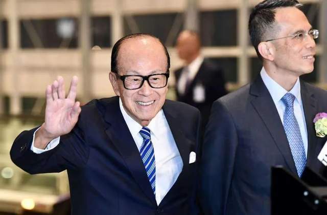 李嘉誠家族財產出現變動,加總3千億港元資產將重新分配。