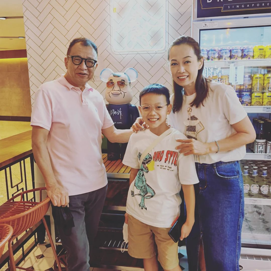 一到埗姚瑩瑩就立即到許紹雄（Benz雄）餐廳打卡敘舊