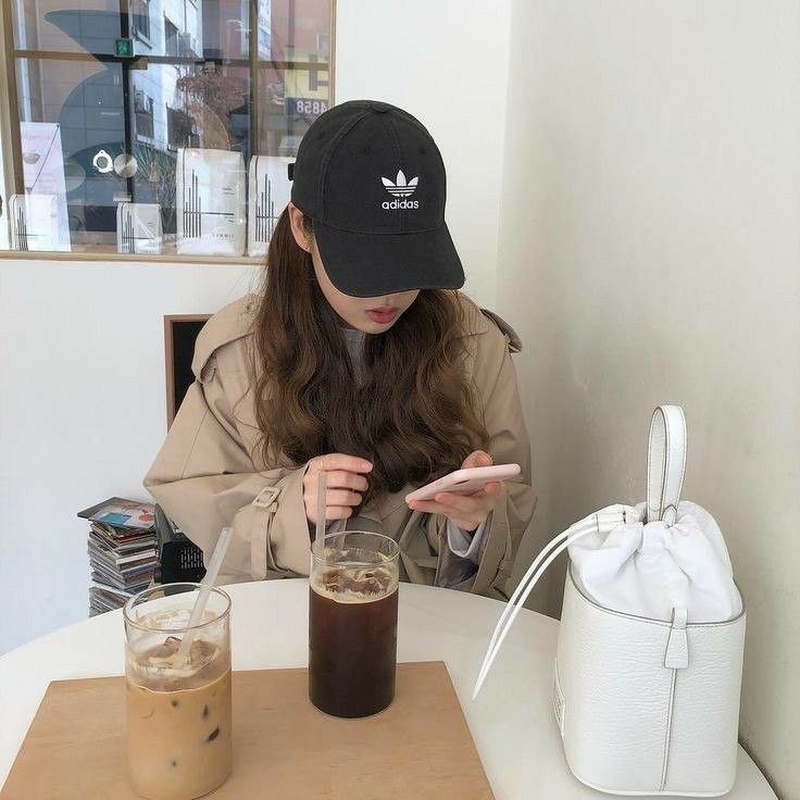 可以接單剪輯視頻獲得金錢。