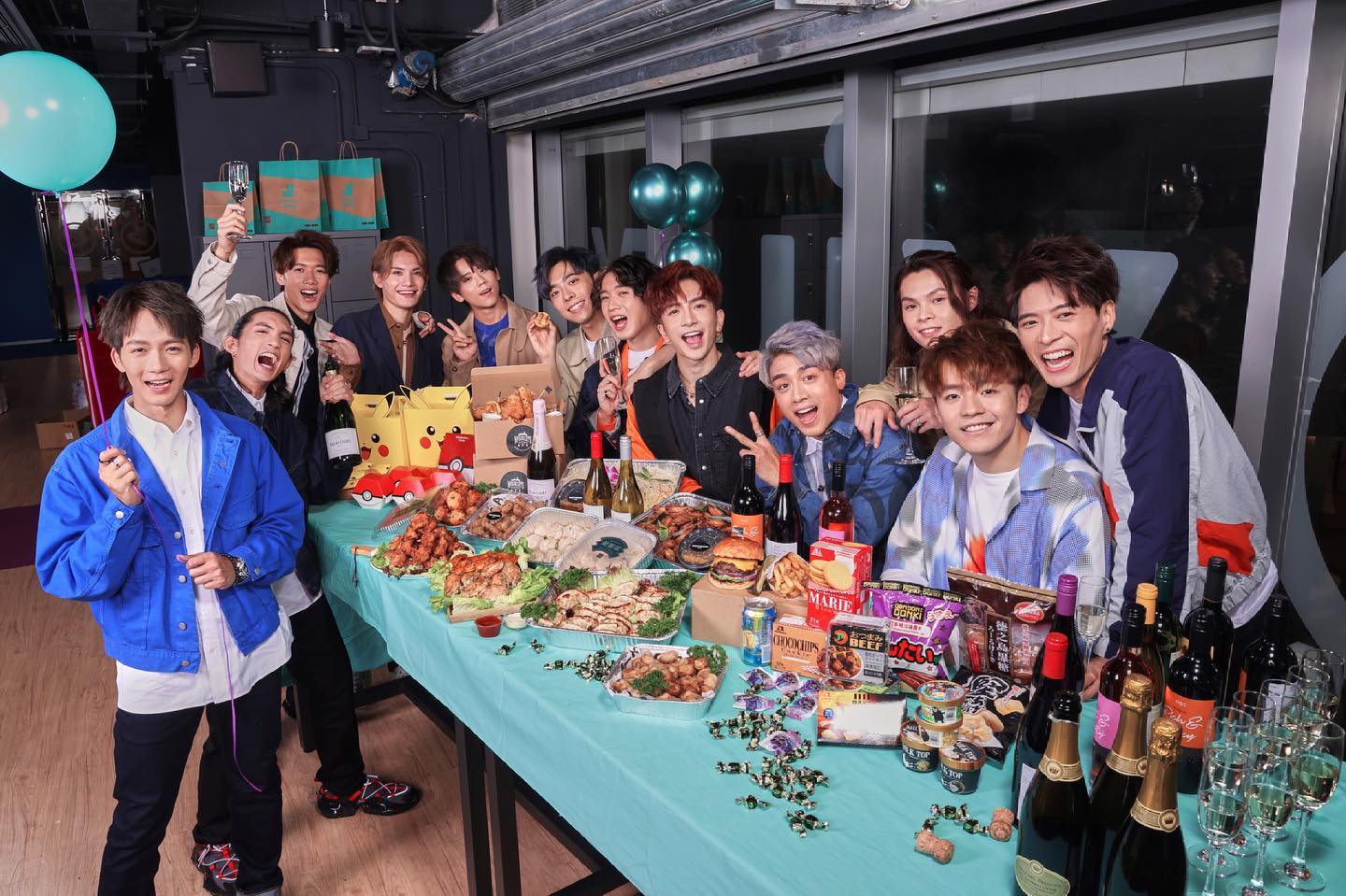 MIRROR被分為「上下弦」。