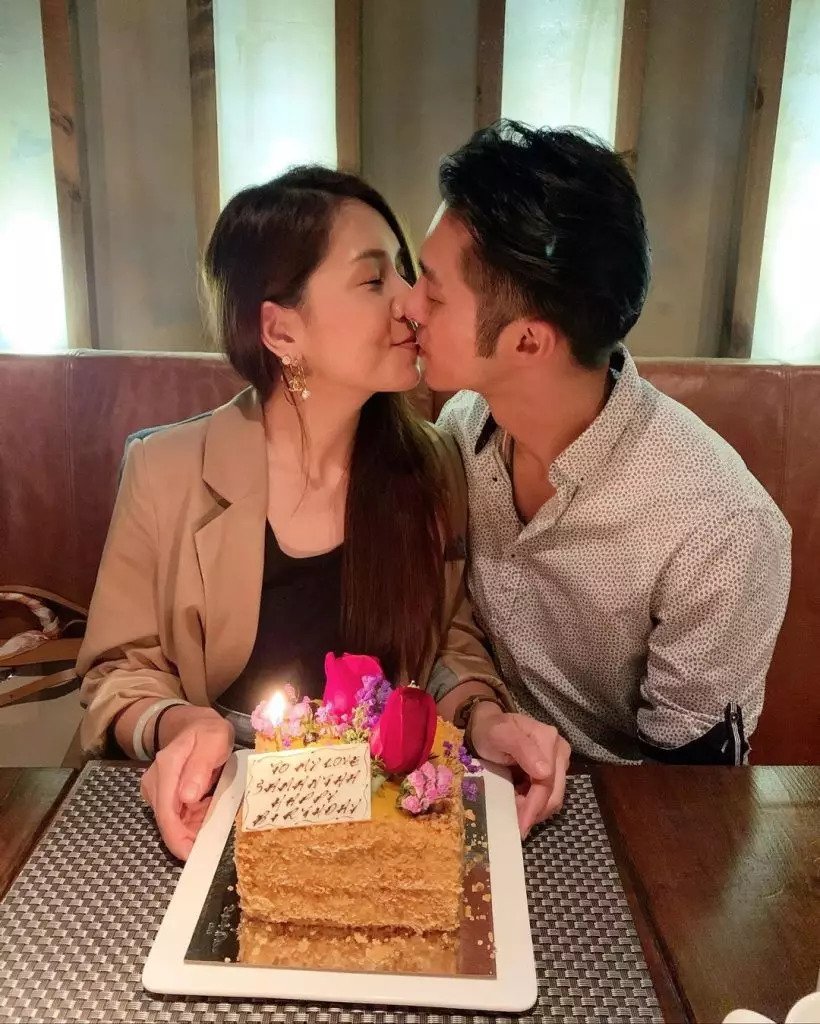 Samantha為了宣示主權，日日打卡晒恩愛。