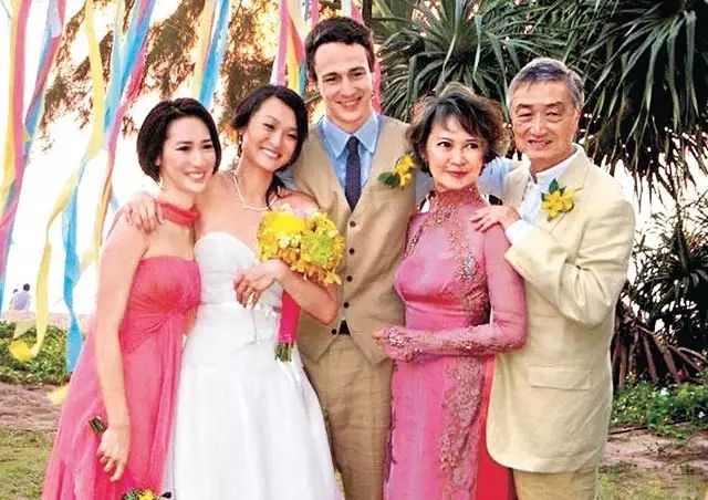 蕭芳芳與張正甫相識10年才走在一起。