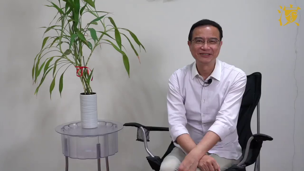 鍾志光最近接受《香港演藝人協會》訪問中提到在街上被叫「佳叔」而感到好可惜。