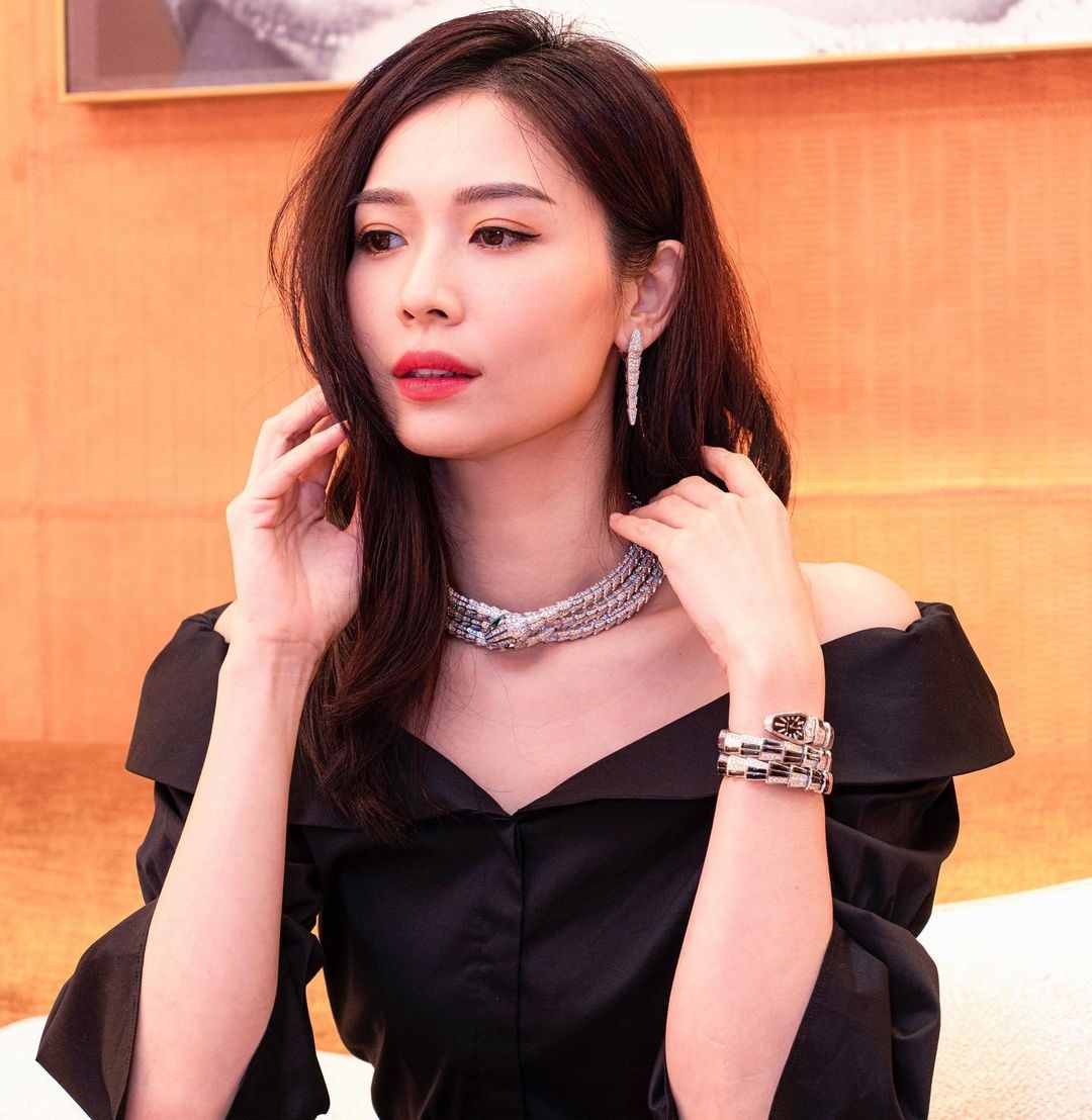 楊秀惠除了喜歡買手袋之外，對名錶的投資也有一手