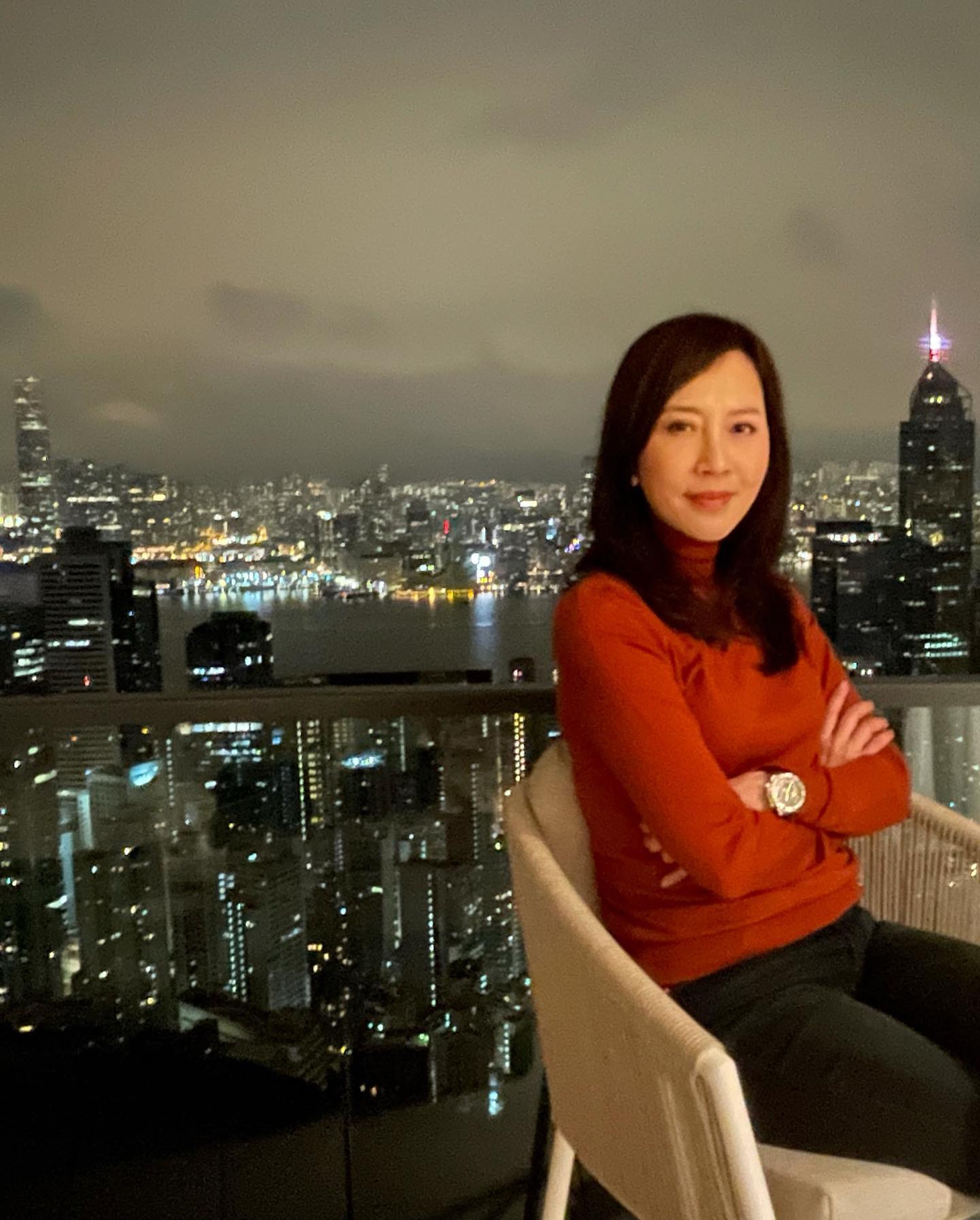 顧紀筠新豪宅景觀開揚，可俯瞰維多利亞港全景。