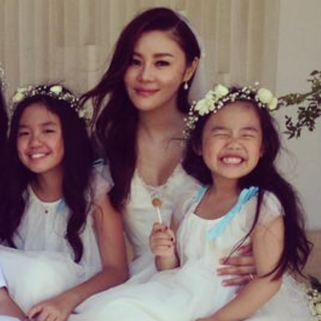 范姜為鍾鎮濤誕下兩女鐘懿及鐘幗