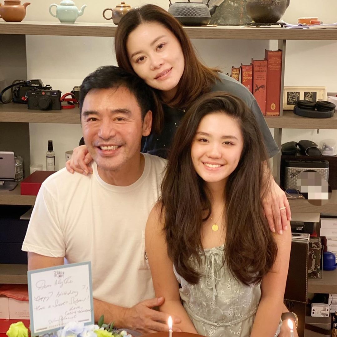 經歷高低攜手25年相濡以沫