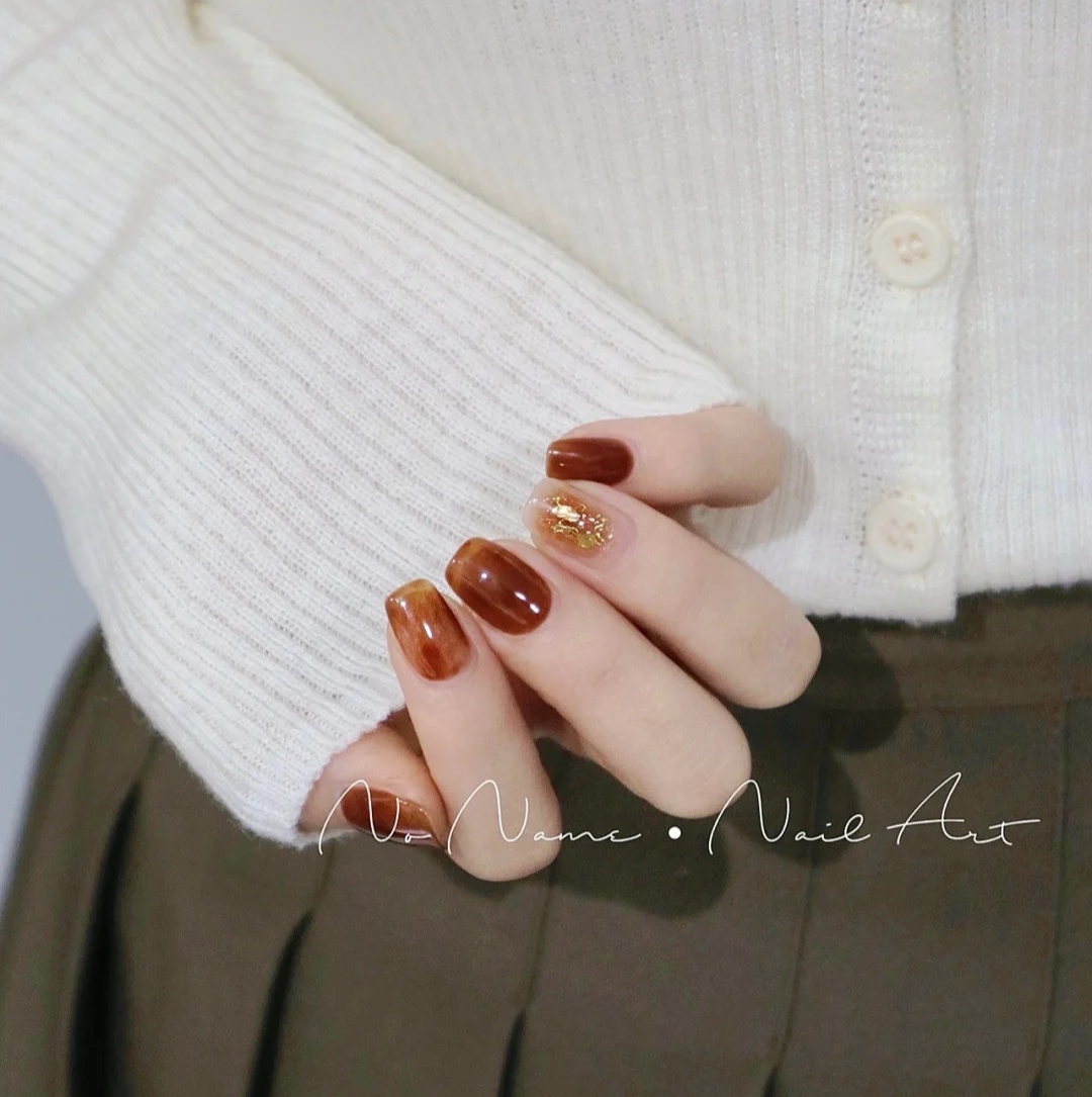 每個動作都散發出秋冬氣息。